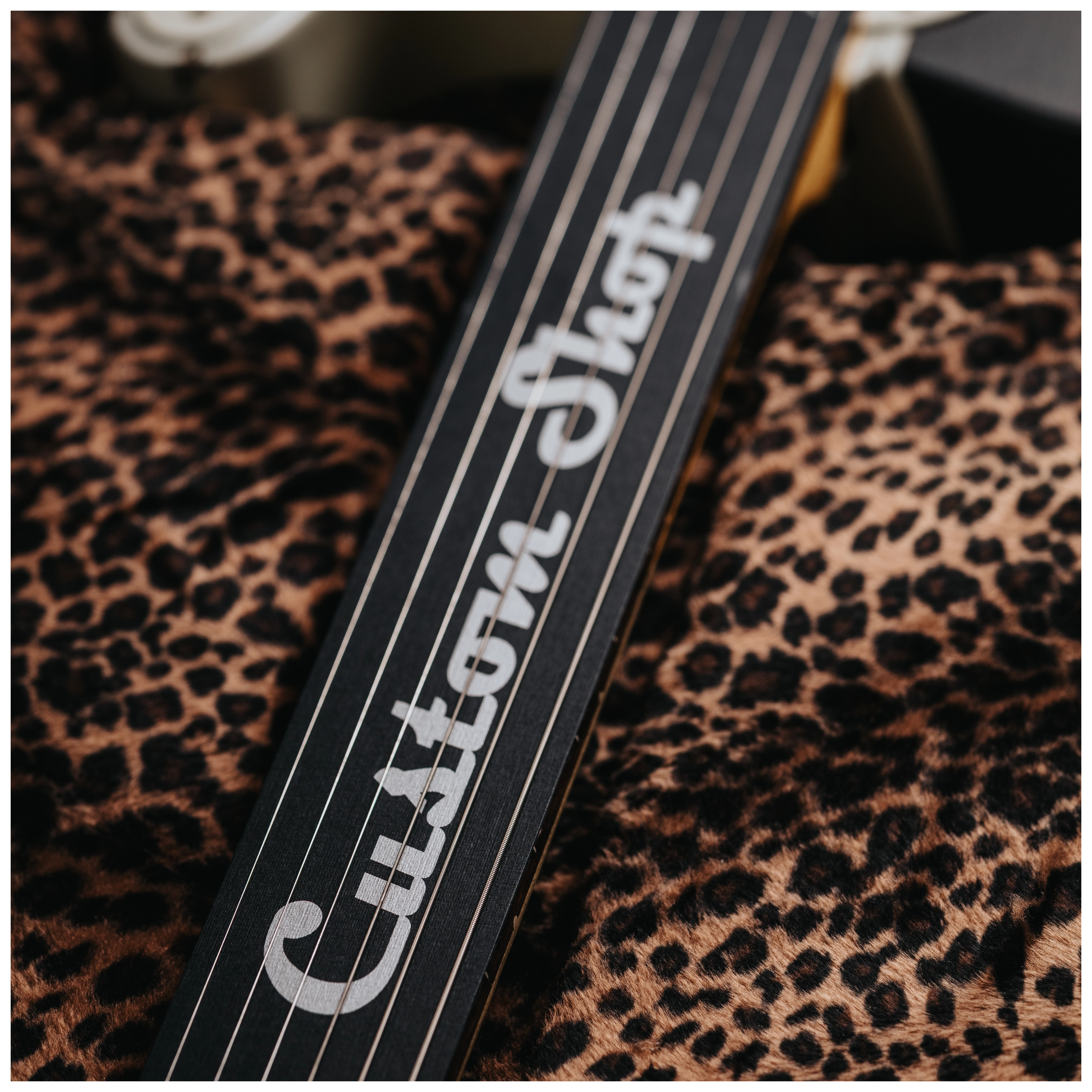 Fender Custom Shop Joe Strummer Esquire RW OW 52