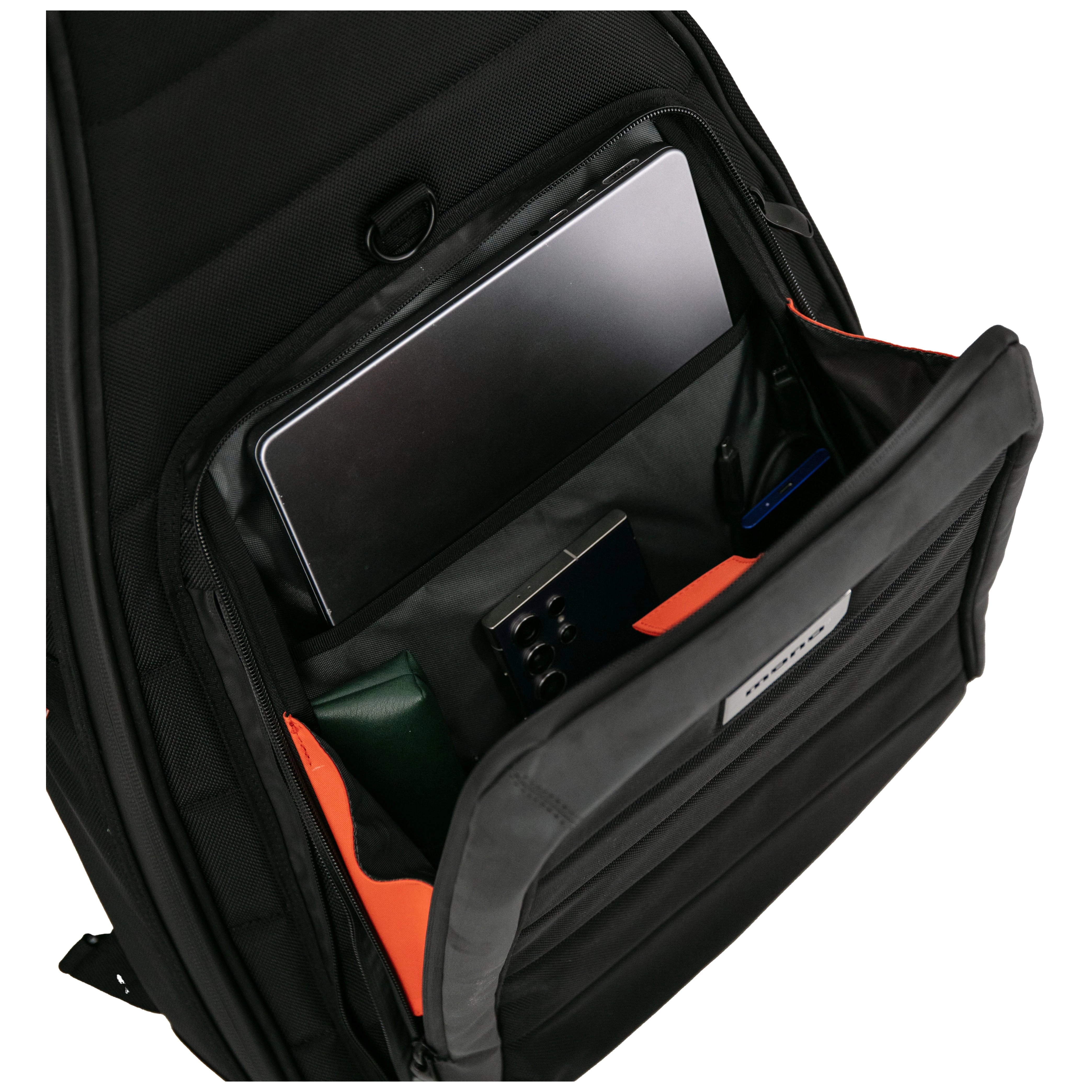 Mono M80 Classic Ultra Dual Bass BLK 3