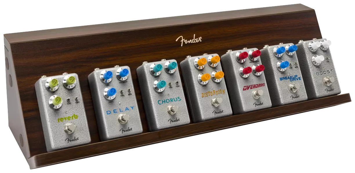 Fender Deluxe Wooden Pedal Shelf 4