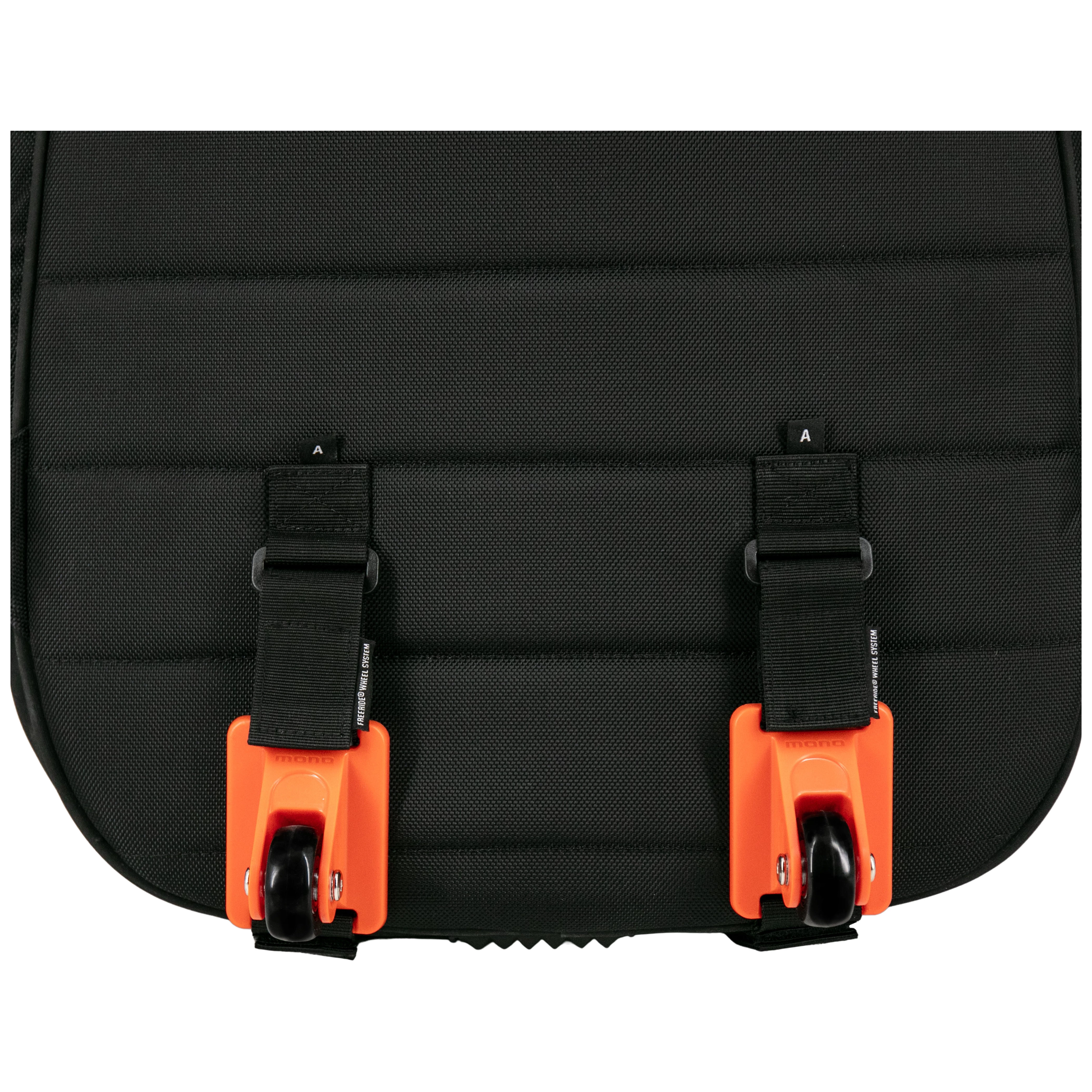 Mono M80 Classic Ultra Dual Bass BLK 4