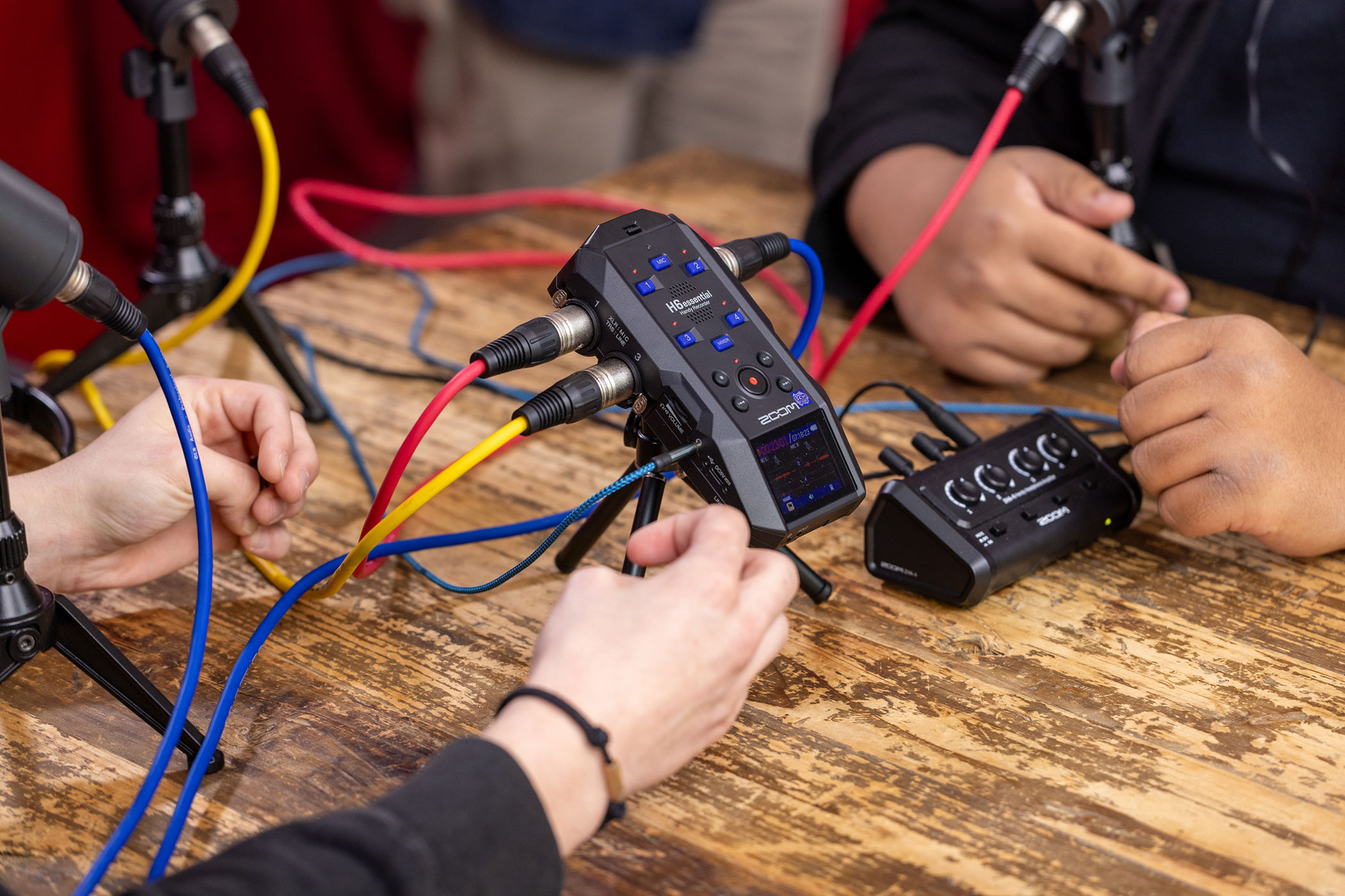 Image of H6essential lifestyle 03