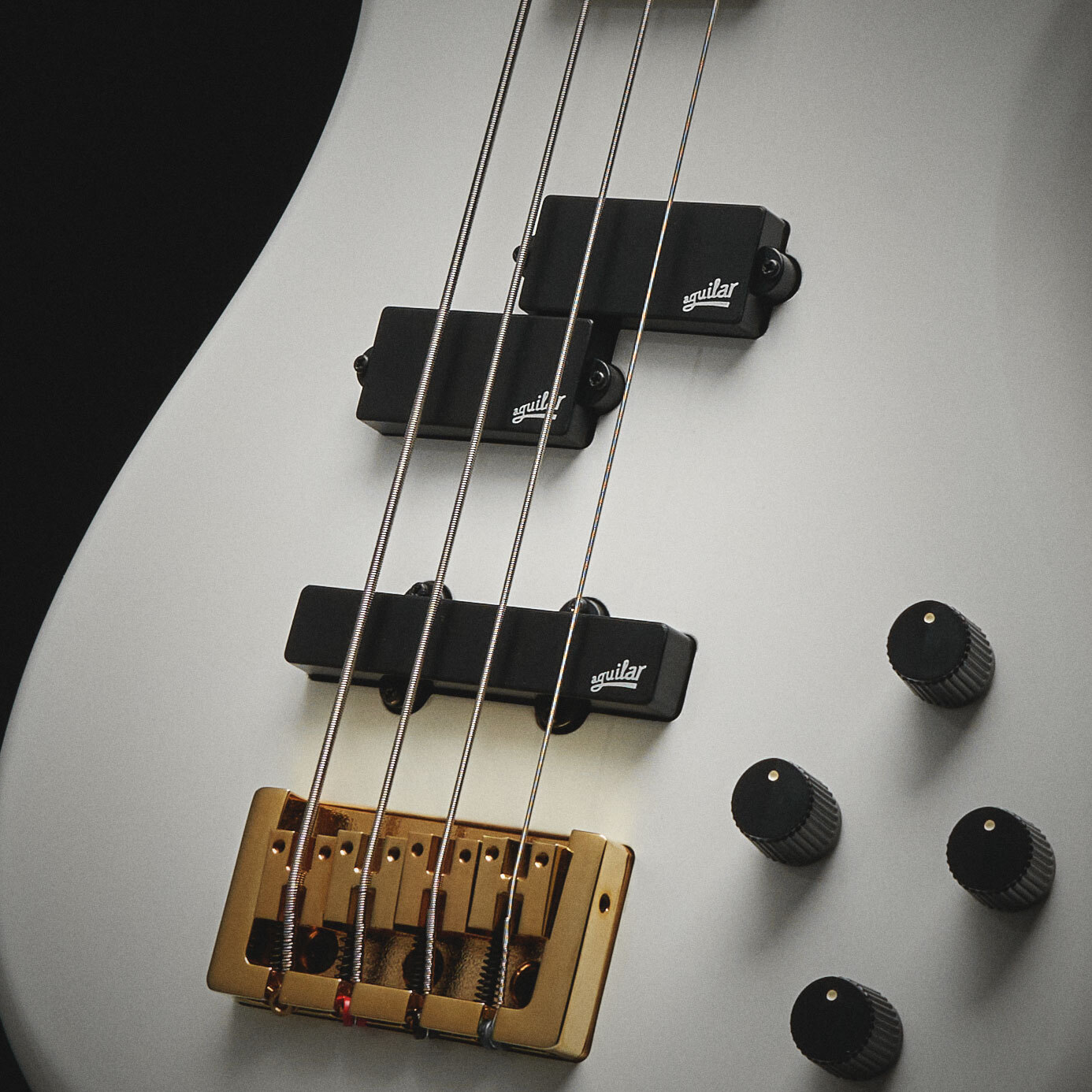  ICON NS-2 White Gloss 3