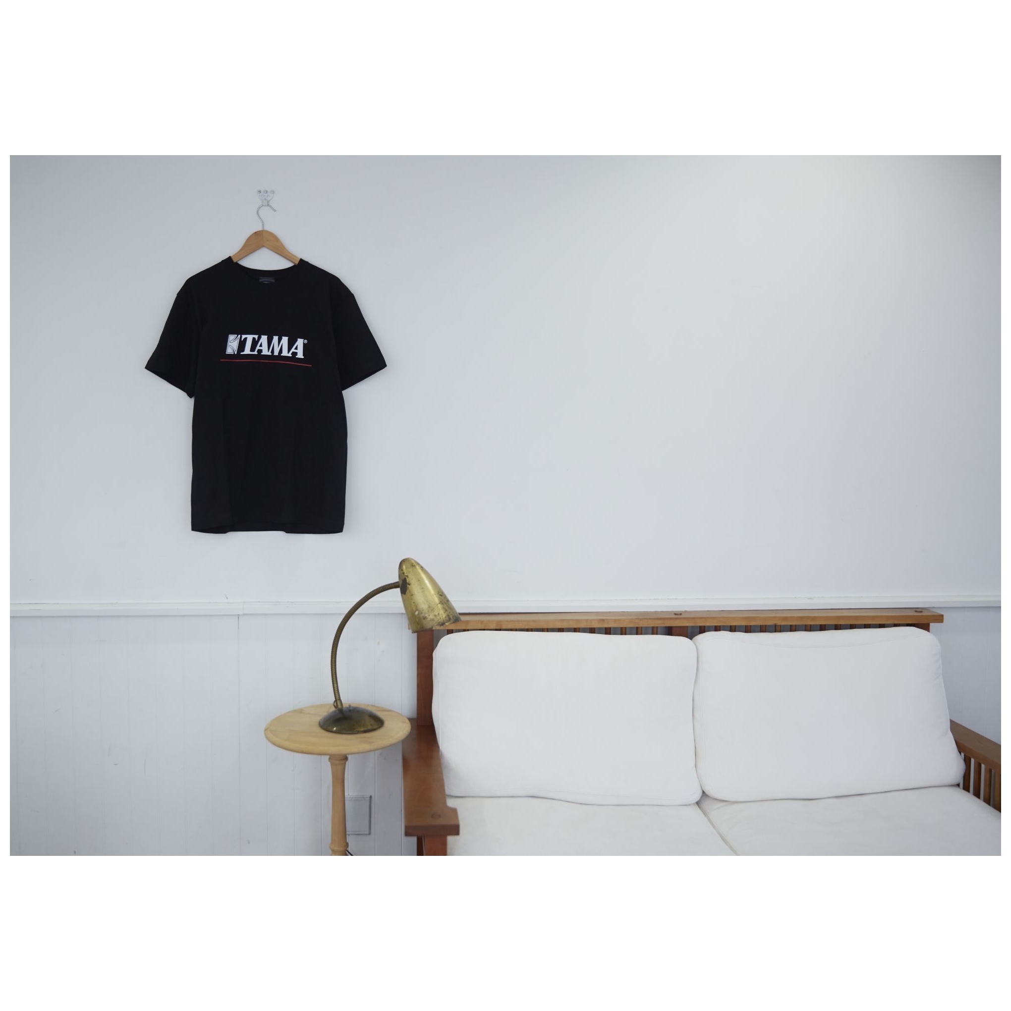 Image of Tama tamt004l t shirt logo  red line  schwarz  l 12000200 4